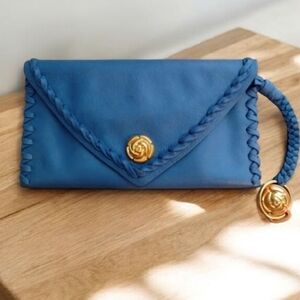 Rough Roses Elegant Whip stitch Genuine Leather Wallet Wristlet